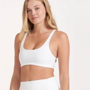 NWT Vuori Yosemite Sports Bra in white size m